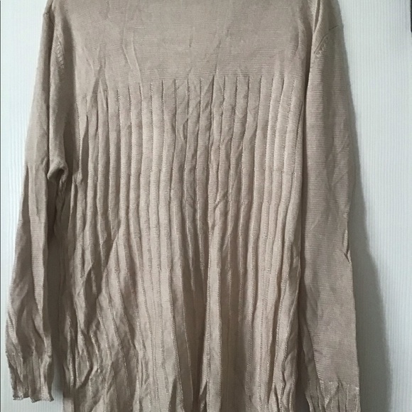 Beautiful NWT cardigan - Picture 9 of 9